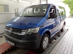 Bild des Angebotes VW Transporter T6.1 Kombi 2.0l TDI 81kW 5-Gang 9 Sitzer Klima