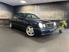 Bild des Angebotes Mercedes-Benz E 50 AMG AMG V8  -1 von 2960- Schiebedach Autom.