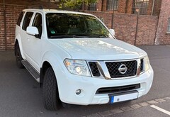 Bild des Angebotes Nissan Pathfinder 2.5 dCi Aut. LE