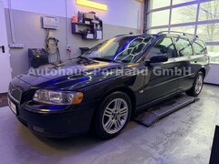 Bild des Angebotes Volvo V70 2.4 D5 Momentum Aut./Tempo/Multi/Navi
