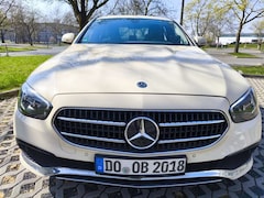 Bild des Angebotes Mercedes-Benz E 220 d Navi-Kamera-LED-Elektr-sitze-Sitzheizung.