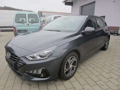 Bild des Angebotes Hyundai i30 Select Mild-Hybrid,Aut,SH,PDC