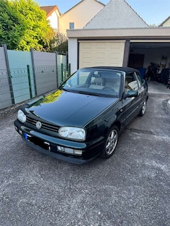 Bild des Angebotes VW Golf Cabriolet Cabrio 1.6 Classic Edition
