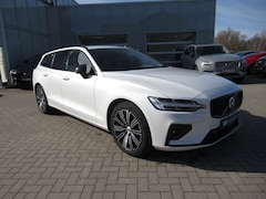 Bild des Angebotes Volvo V60 B4 Benzin Plus Dark Automatik