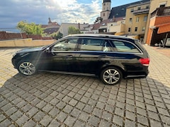 Bild des Angebotes Mercedes-Benz E 250 E-Klasse T-Modell Diesel T CDI DPF 4Matic BlueEFFI