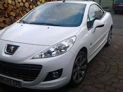 Bild des Angebotes Peugeot 207 207 CC 120 VTi Roland Garros