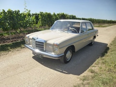 Bild des Angebotes Mercedes-Benz 220 W115 /8