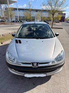 Bild des Angebotes Peugeot 206 1.4 Benzin – TÜV bis 09/2027 – Viele Neuteile