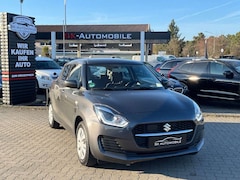Bild des Angebotes Suzuki Swift HYBRID 1.HND-ABSTANDSTEMPO-LED-MULTI-50KM