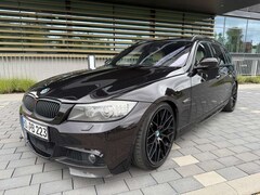 Bild des Angebotes BMW 330 330i xDrive Touring Aut.