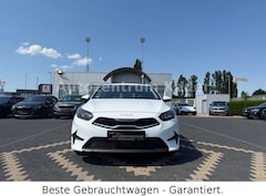 Bild des Angebotes Kia Ceed / cee'd Ceed*1.Hand*MwSt*Navi*LED*R-Kam*Spurhalte Assist
