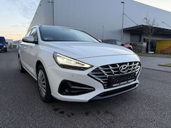Bild des Angebotes Hyundai i30 cw Intro Edition