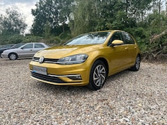 Bild des Angebotes VW Golf Sound / Dynaudio / Apple Car Play / PDC / Klima