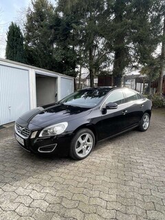 Bild des Angebotes Volvo S60 Diesel D3 2.0 Geartronic Summum Insp. & HU neu!