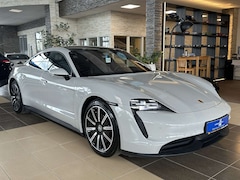 Porsche Taycan Leder Pano SportChrono BOSE LED 4xSHZ HUD