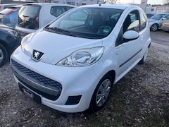 Bild des Angebotes Peugeot 107 Petit Filou 70 Klima el.Fenster Tüv