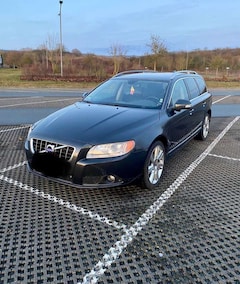 Bild des Angebotes Volvo V70 D5 AWD Aut. Summum