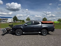 Bild des Angebotes Mitsubishi L200 Doppelkabine 4WD Schneeräumer,Salzstreuer