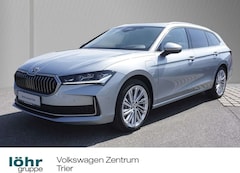 Bild des Angebotes Skoda Superb Combi 1.5 TSI DSG iV L&K AHK, Matrix