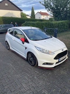 Bild des Angebotes Ford Fiesta 1.6 EcoBoost mit Leder-Sport-Paket ST