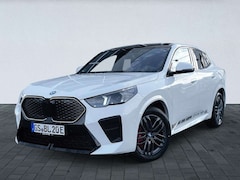 Bild des Angebotes BMW iX2 EDRIVE20 Sportpaket HUD Navi LED Klima PDC