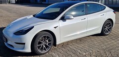 Bild des Angebotes Tesla Model 3 Model 3 Standard Reichweite Plus Hinterradantrieb