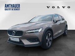 Bild des Angebotes Volvo V60 Cross Country Pro B4D AWD  AHK/Panorama/ACC