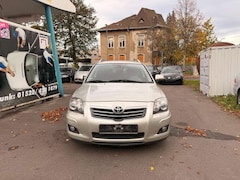 Bild des Angebotes Toyota Avensis Avensis Combi Diesel 2.2 D-CAT Combi Executive