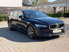 Bild des Angebotes Volvo V60 Kombi AWD Navi Pano 310 PS