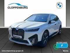 Bild des Angebotes BMW iX xDrive40 Head-Up+Laser+AHK+Pano+Soft-Close+Klimaau