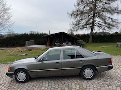 Bild des Angebotes Mercedes-Benz 300 E rostfrei Ersthand Neuteile 197000 Km!