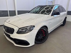 Bild des Angebotes Mercedes-Benz C 63 AMG T S NAVI PANO BURMESTER HeadUpDisplay C63 Autom...