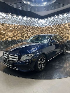 Bild des Angebotes Mercedes-Benz E 300 /Widescreen/Burmester/Distronic/