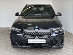 Bild des Angebotes BMW iX3 M Paket LiveCock.LED.HUD.AHK.ParkAss.H/K.SHZ
