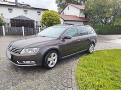 Bild des Angebotes VW Passat Variant +DSG+Standheizung+AHK+Xenon