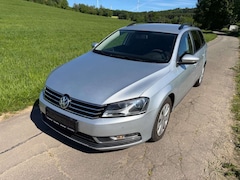 Bild des Angebotes VW Passat Variant Trendline BlueMotion Automatik