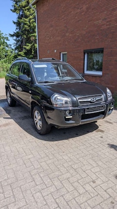 Hyundai TUCSON 2.0 GLS (2WD)