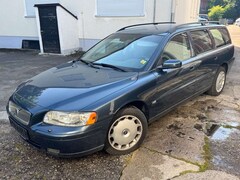 Bild des Angebotes Volvo V70 Kombi Bi-Fuel Momentum