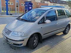 Bild des Angebotes VW Sharan 2.0 TDI DPF BlueMotion