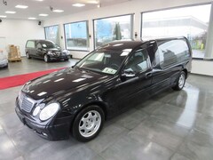 Bild des Angebotes Mercedes-Benz E 220 CDI Bestattungswagen / Leichenwagen