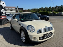 Bild des Angebotes MINI Cooper D AUTOMATIK-XENON-GLASDACH-NAVI-KEYLES-SZ