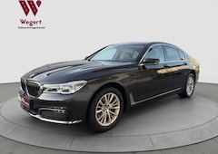 Bild des Angebotes BMW 740 dxDrive*TV*CARPLAY*ACC*LASER*360°*HUD*KEYLESS