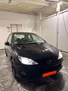 Bild des Angebotes Peugeot 206 75 Tendance