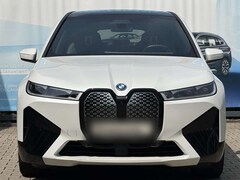 Bild des Angebotes BMW iX xDrive40 Sportpaket LASER AHK PanoSKY h&k 22"