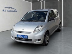 Bild des Angebotes Daihatsu Sirion 1.0 Wagen Nr 065