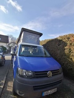 Bild des Angebotes VW T5 Top ausgebauter Bulli mit Klappdach u. Küche