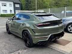Lamborghini Urus SE HYBRID/ENTERTAINMENT-FOND/STYLE-PACKAGE/PANORAMA/B&O/BLACK-PAKET