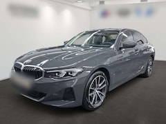 Bild des Angebotes BMW 318 i ParkingAssist*AktiveGeschwindigkeitreg.*Komfortz