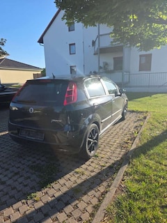 Bild des Angebotes Fiat Punto 5p 1.4 16v Dynamic