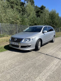 Bild des Angebotes VW Passat Variant 2.0 TDI DPF Trendline